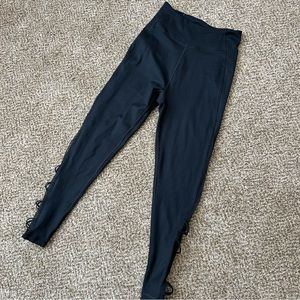 SOLD💗 Victoria's Secret Black High-Waist Ankle Leggings Medium Compression